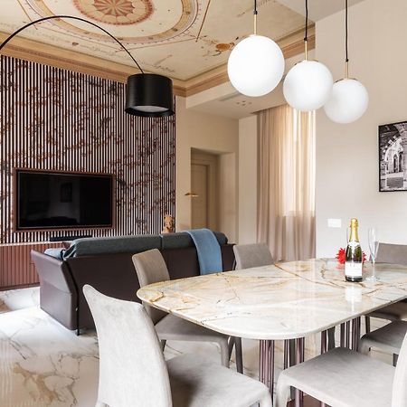 Palazzo Visconti - by MyHomeInCôme Esterno foto