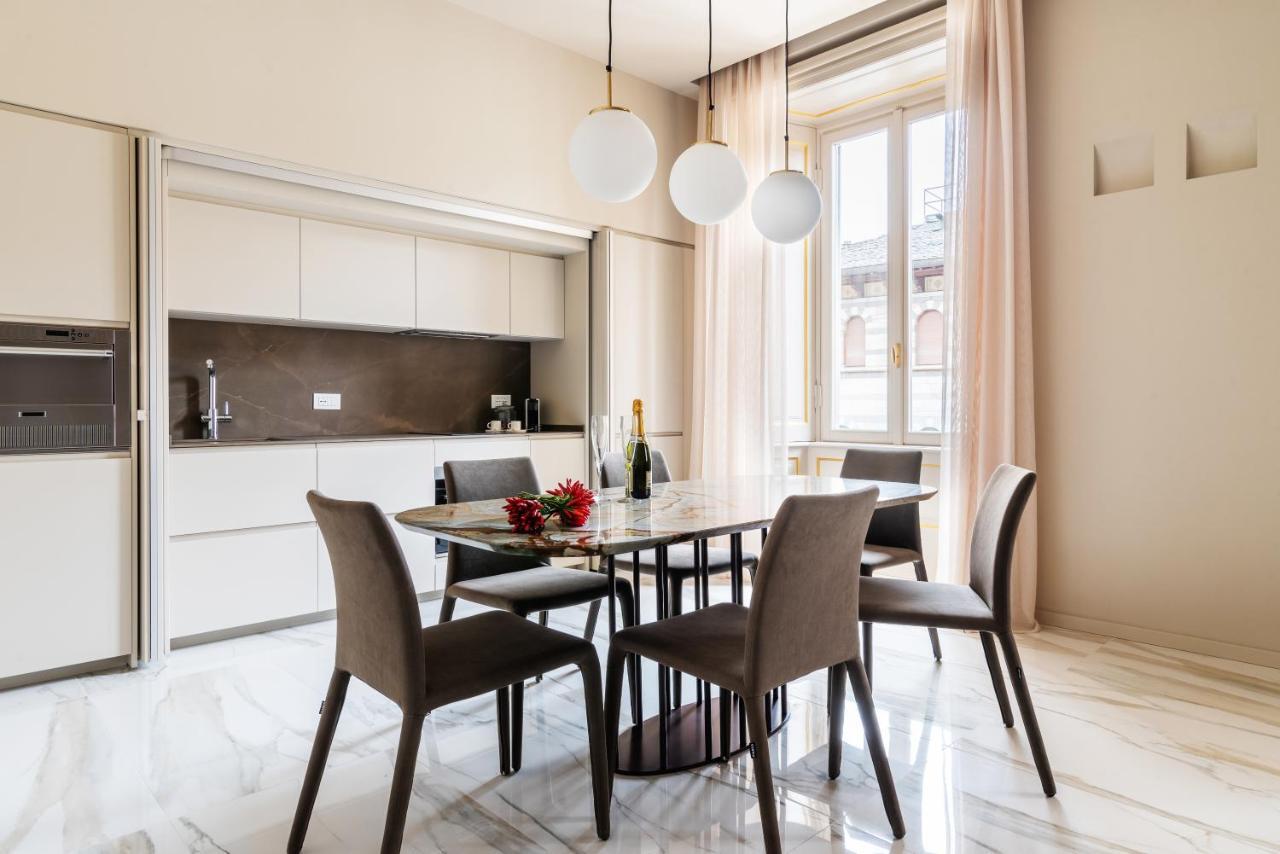 Palazzo Visconti - by MyHomeInCôme Esterno foto